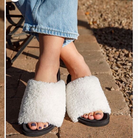 ROAM FUZZY DLIDER SLIPPER NIB - Picture 2 of 7